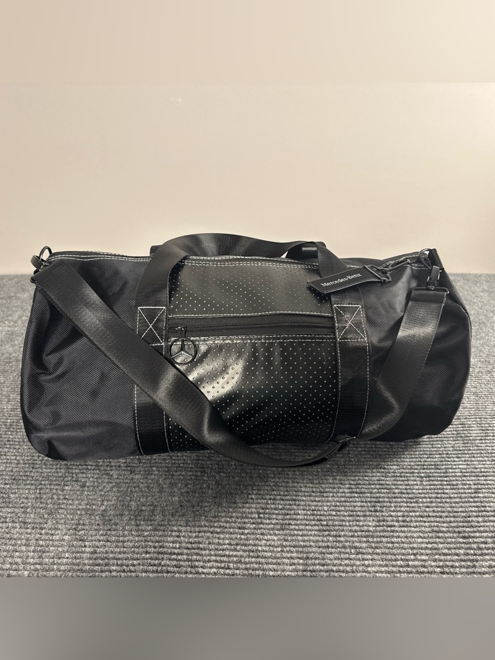 Mercedes-Benz Black Duffel Bag Gym Travel Weekender Logo Lining Shoulder Strap